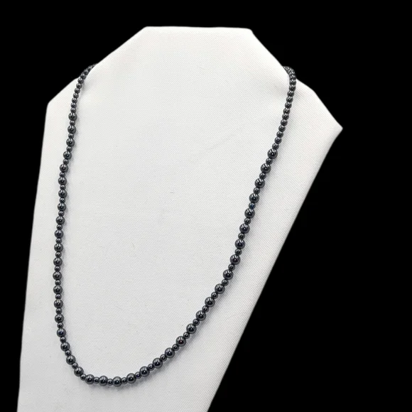 Timeless Dark Gray Necklace with Classic Beads - Picture 2 of 4